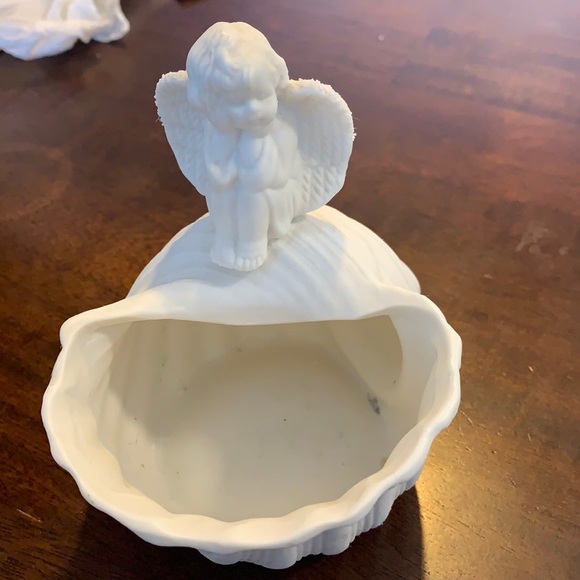 Other - Angel Small Shell Candle Pen Holder